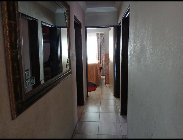 3 BEDROOM HOUSE FOR SALE IN SOSHANGUVE VV